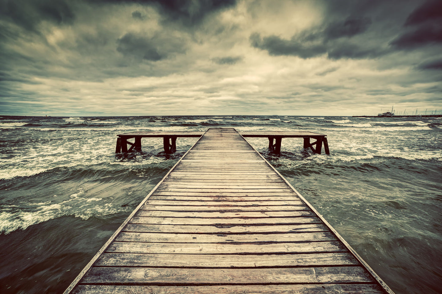 Framed - Cloudy Pier - Beige
