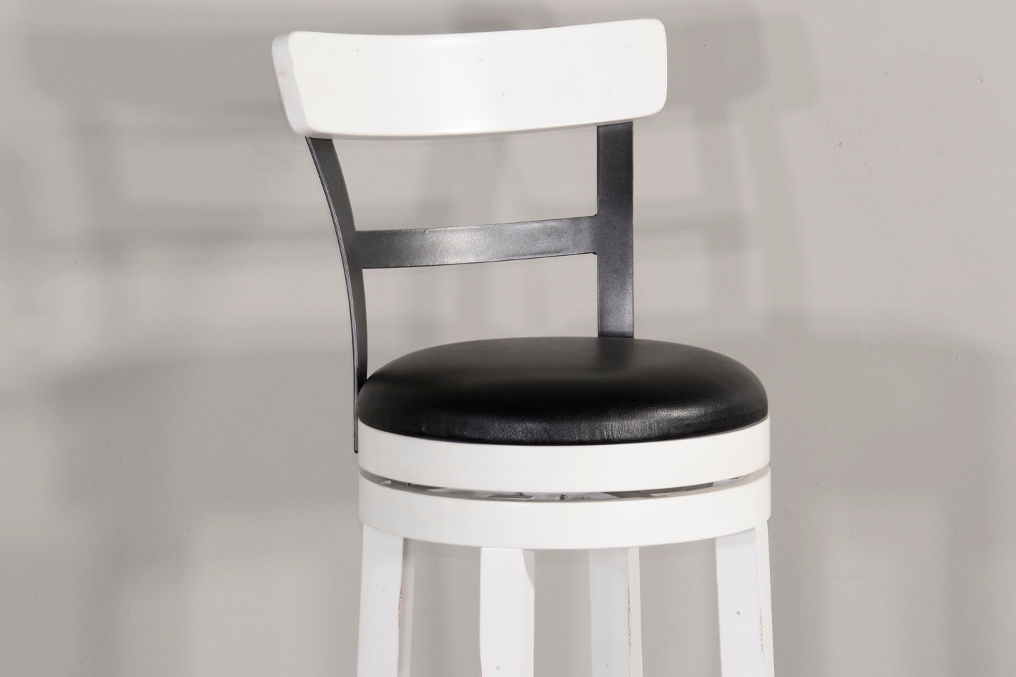 Carriage House - Barstool With Back & Swivel Cushion Seat