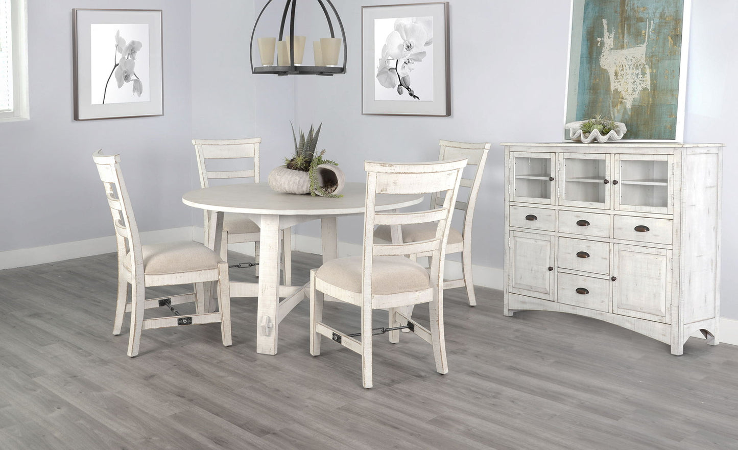Marina - Round Table