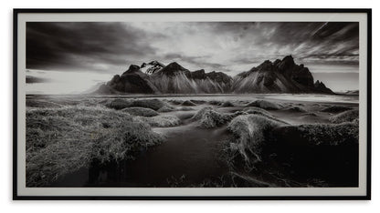 Delstone - Black / White - Wall Art