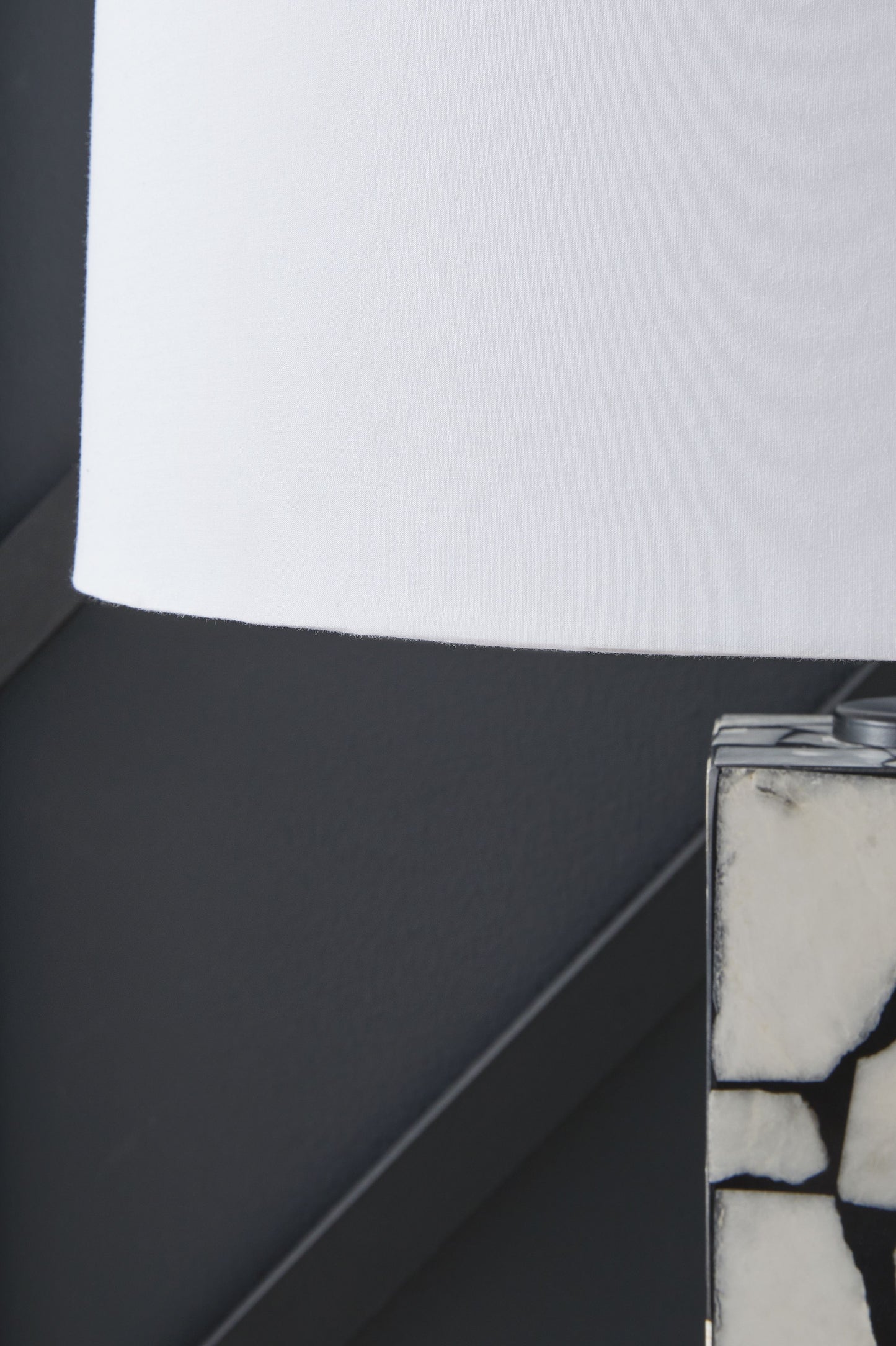 Macaria - White / Black - Marble Table Lamp