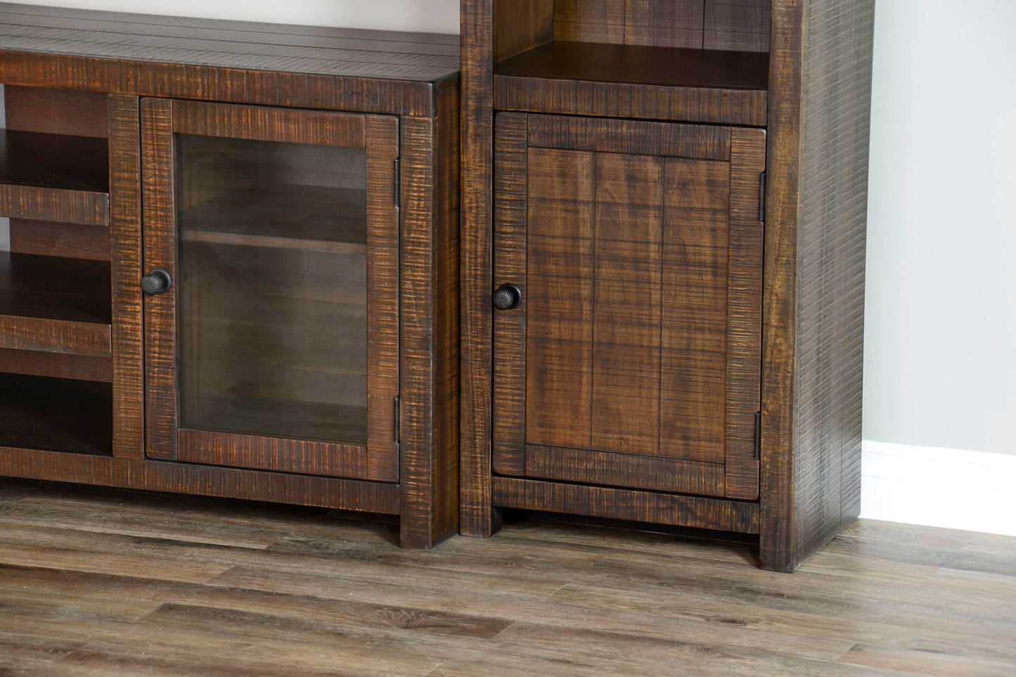 Homestead - Entertainment Wall - Tobacco Leaf