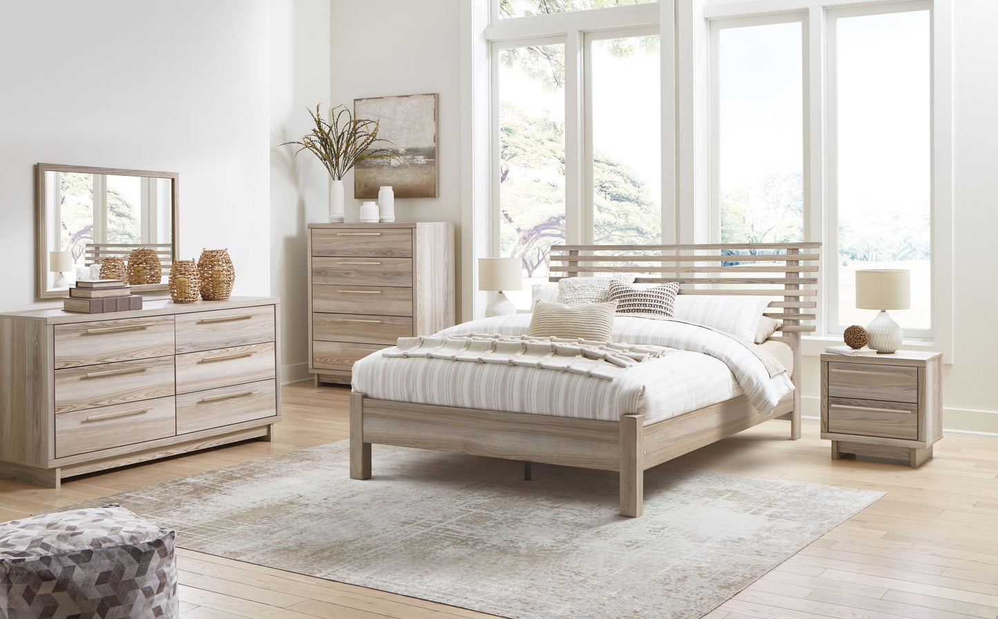 Hasbrick - Slat Panel Bedroom Set