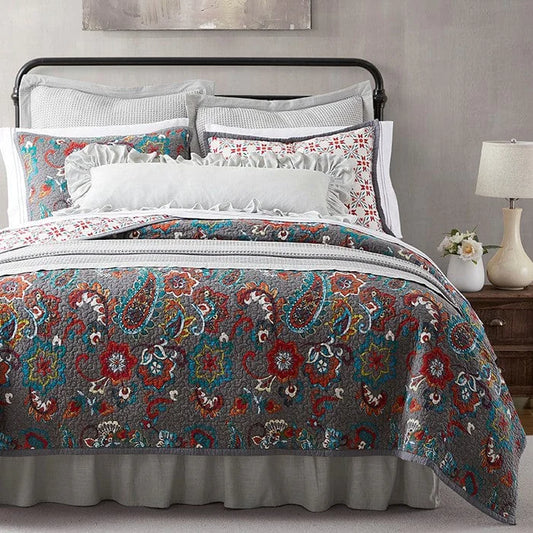 Abbie Western Paisley Reversible Quilt Set