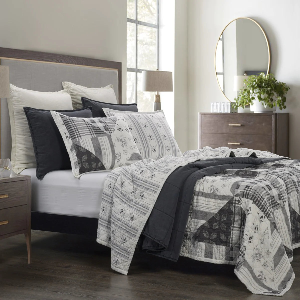 Home On the Range Reversible Quilt Set